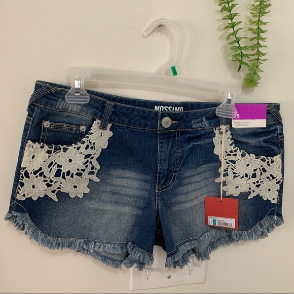 Missimo Yarn Embroidered Frayed low Waist Shorts - Picture 3 of 14